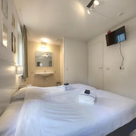Holiday home Luxurious With Sauna And Dishwasher Near A Reserve *